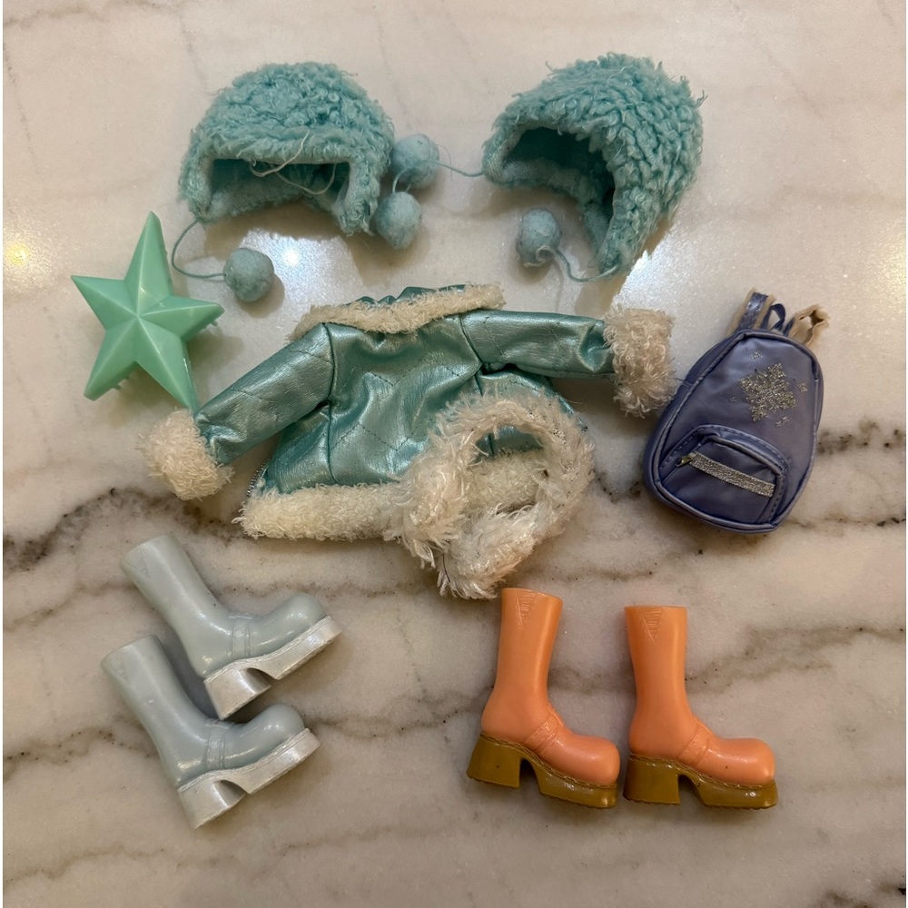 Bratz wintertime accessories/ clothes lot
